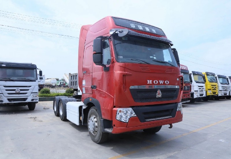 Used Tractor Howo 6x4 Tractor Truck 10 Wheels Cng Lng Tracto
