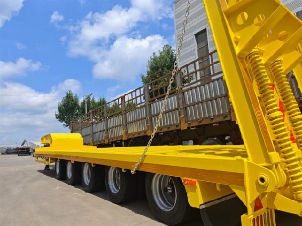 3-Axle Low Bed Semi-Trailer Used In Saudi Arabia