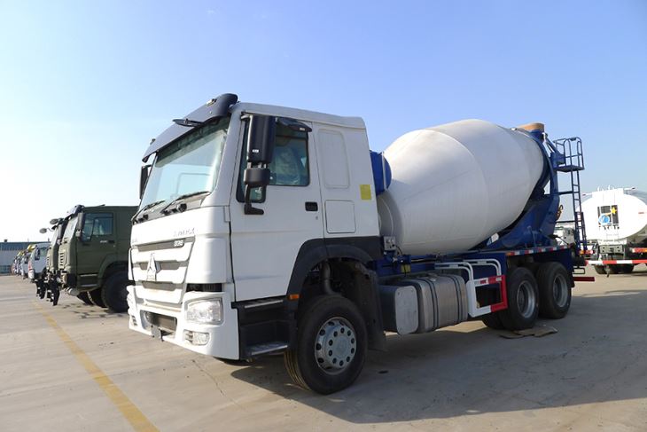 What Is The Difference Between A Concrete Mixer And A Tanker