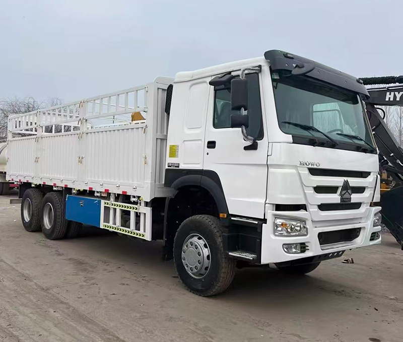 Howo 6×4 Stake Truck