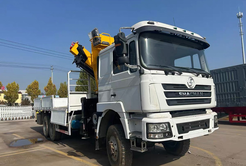 Shacman F3000 6×4 Truck Mounted Crane